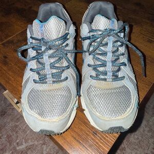 New Balance Gray Sneakers size 7